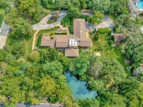 A home in Burr Ridge