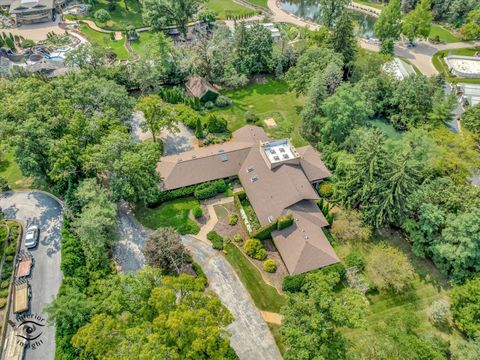 A home in Burr Ridge