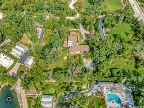 A home in Burr Ridge