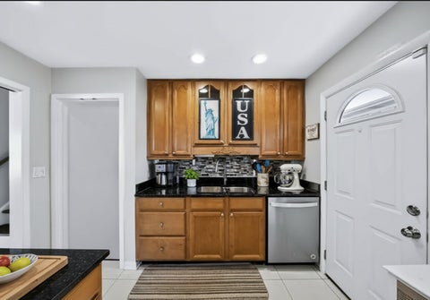 Tiny photo for 8157 N ROOT Court, Niles, IL 60714 (MLS # 12781597)