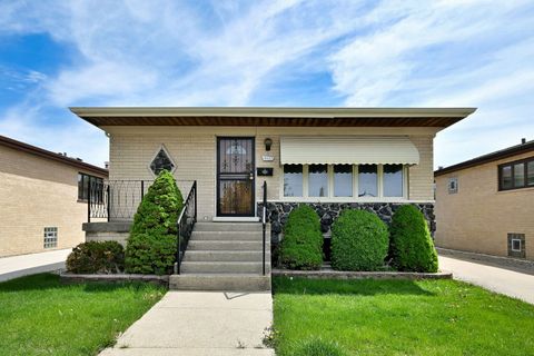 4937 N Sayre Avenue Chicago IL 60656