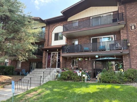 13933 James Drive 822 Crestwood IL 60418