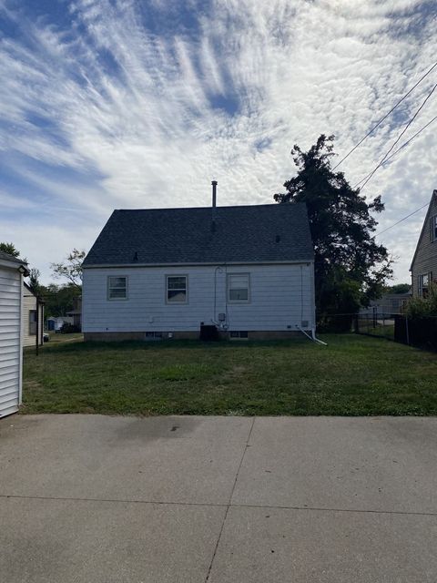 Tiny photo for 1548 W CENTRAL PARK Avenue, Davenport, IA 52804 (MLS # 12591907)