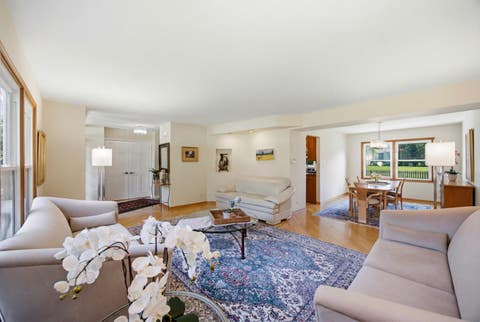 Tiny photo for 330 Sutcliffe Circle, Vernon Hills, IL 60061 (MLS # 12710493)