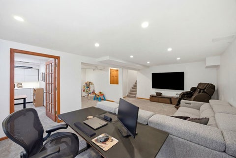 Tiny photo for 330 Sutcliffe Circle, Vernon Hills, IL 60061 (MLS # 12710493)