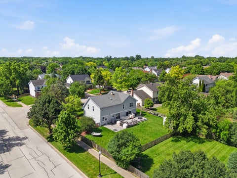 Tiny photo for 330 Sutcliffe Circle, Vernon Hills, IL 60061 (MLS # 12710493)