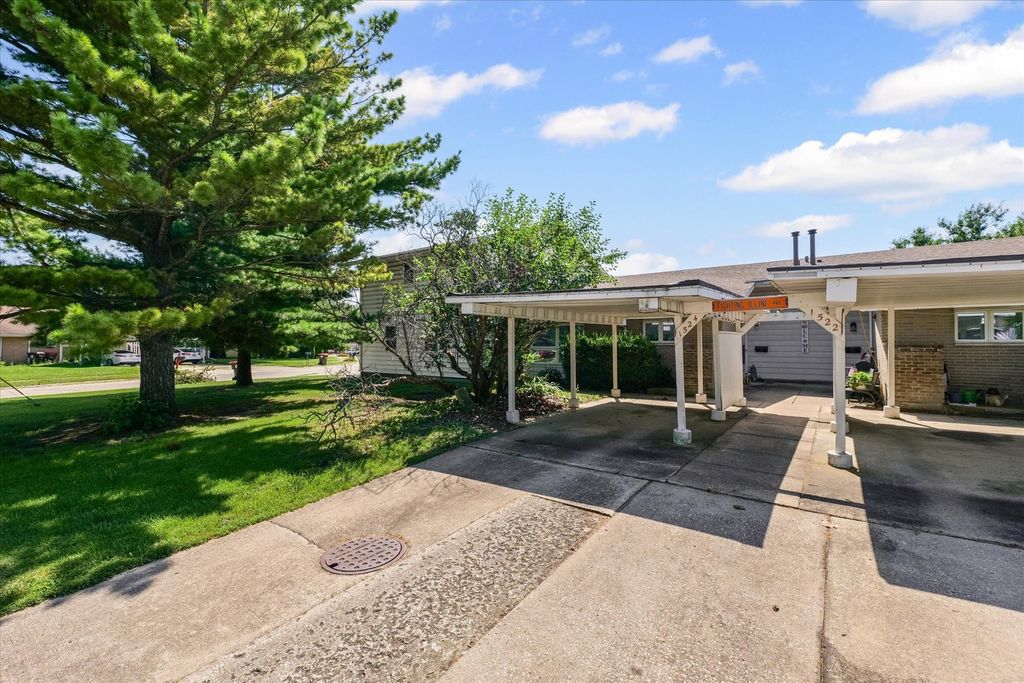 Photo for 1524 Golfview Road, Rantoul, IL 61866 (MLS # 12505750)