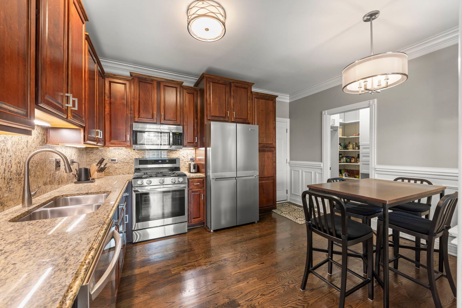 11S471 Rachael Court