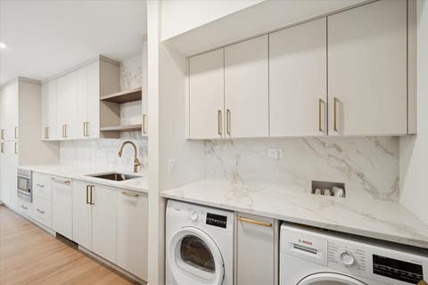 Tiny photo for 1420 Sheridan Road #3i, Wilmette, IL 60091 (MLS # 12729317)