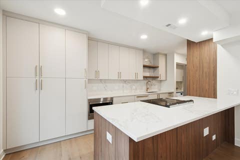 Tiny photo for 1420 Sheridan Road #3i, Wilmette, IL 60091 (MLS # 12729317)