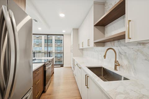 Tiny photo for 1420 Sheridan Road #3i, Wilmette, IL 60091 (MLS # 12729317)