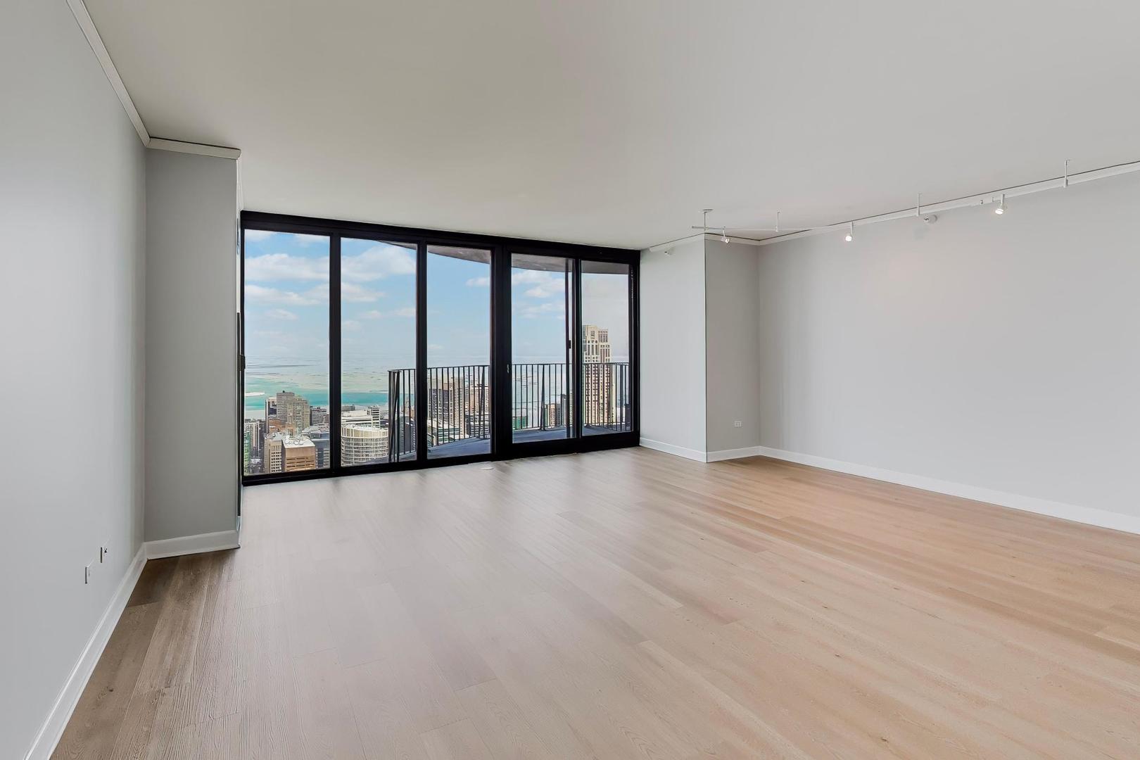 225 N Columbus Drive 7203