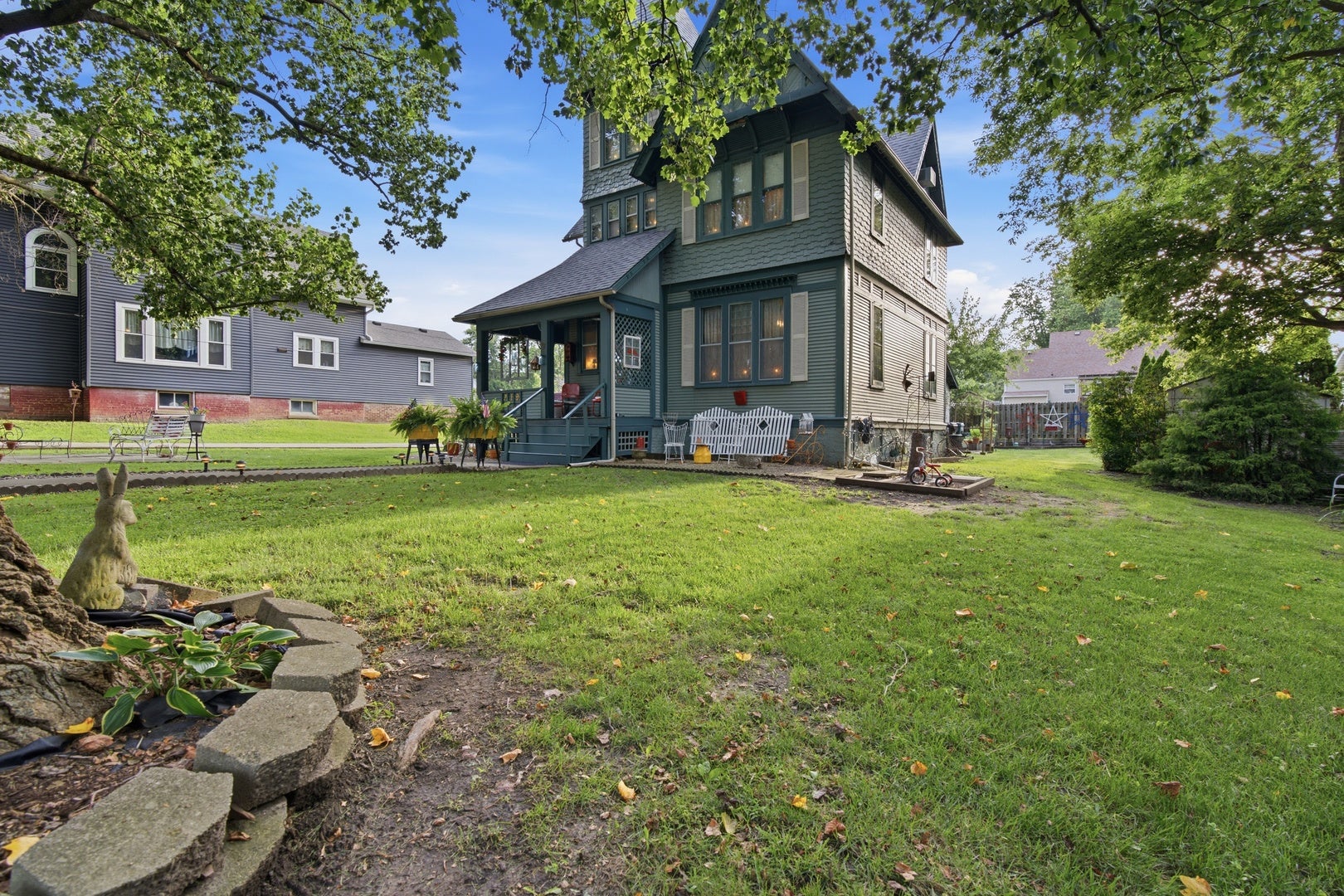 719 N Center Street