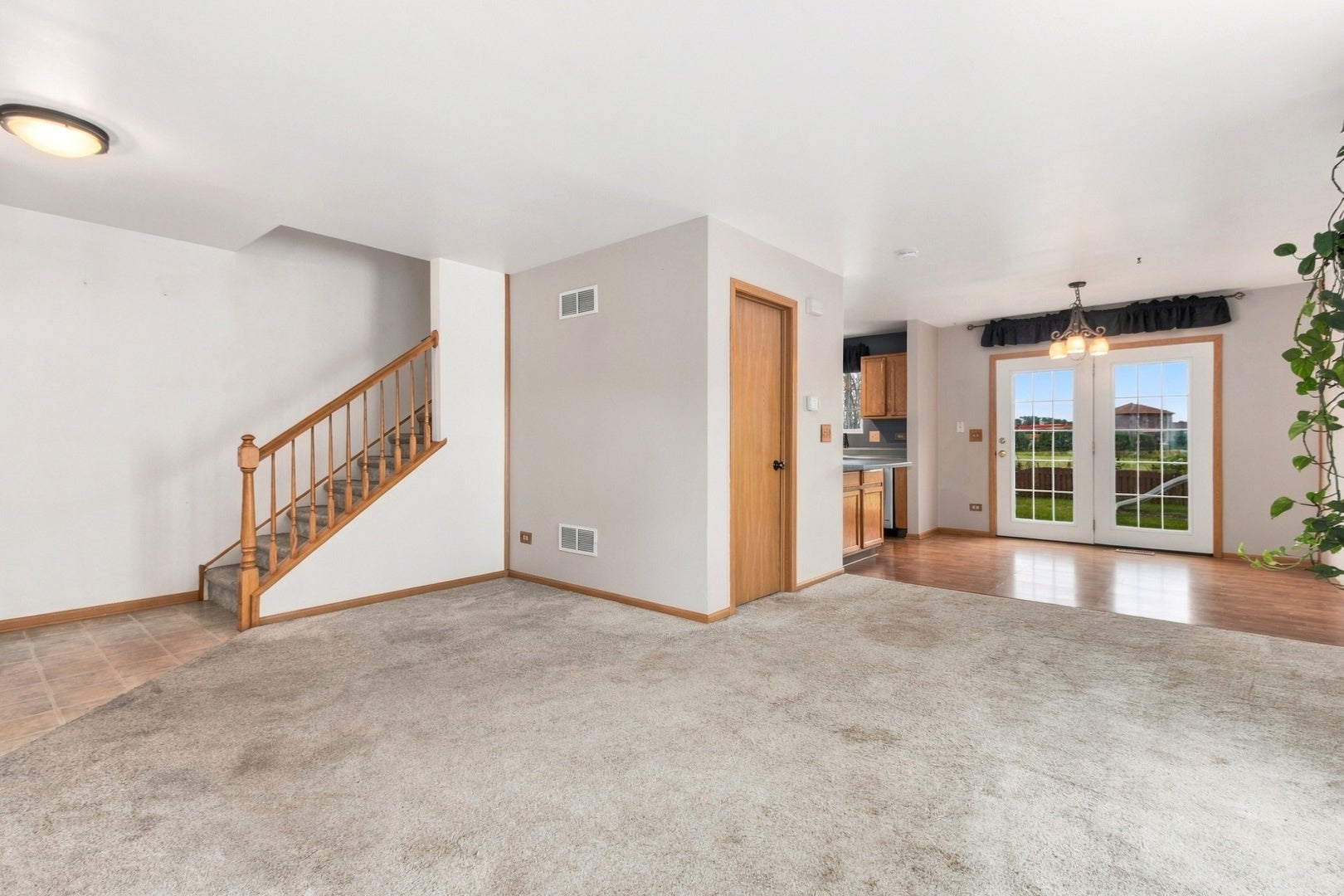 1628 Hawthorne Ridge Drive
