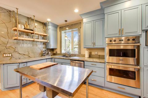 Tiny photo for 823 Jackson Avenue, River Forest, IL 60305 (MLS # 12504862)