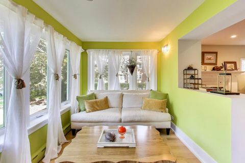 Tiny photo for 823 Jackson Avenue, River Forest, IL 60305 (MLS # 12504862)