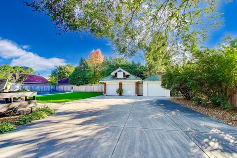 Tiny photo for 823 Jackson Avenue, River Forest, IL 60305 (MLS # 12504862)