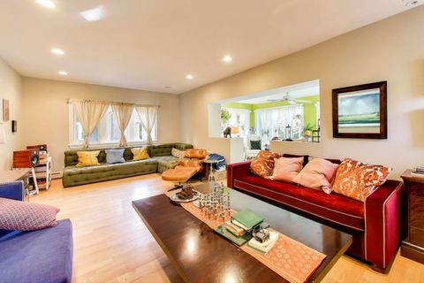 Tiny photo for 823 Jackson Avenue, River Forest, IL 60305 (MLS # 12504862)