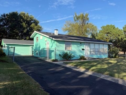 Photo of 2008 Harding Avenue, Waukegan, IL 60085 (MLS # 12491983)