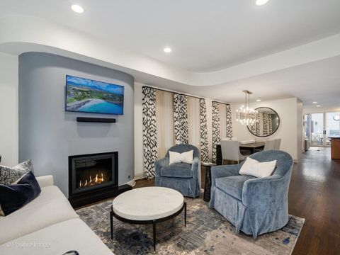 Tiny photo for 2250 N WAYNE Avenue, Chicago, IL 60614 (MLS # 12599438)