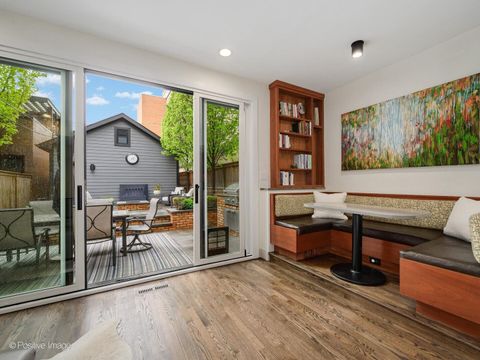 Tiny photo for 2250 N WAYNE Avenue, Chicago, IL 60614 (MLS # 12599438)