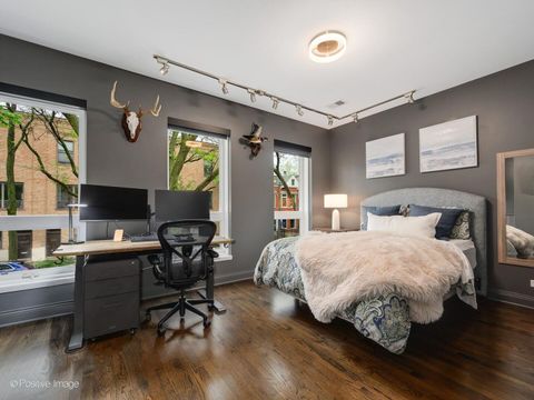 Tiny photo for 2250 N WAYNE Avenue, Chicago, IL 60614 (MLS # 12599438)
