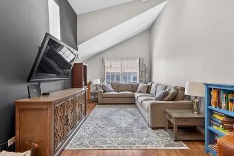Tiny photo for 3S082 Timber Drive #7B, Warrenville, IL 60555 (MLS # 12632648)