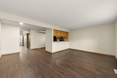 Tiny photo for 694 N Tamarac Boulevard, Addison, IL 60101 (MLS # 12607292)