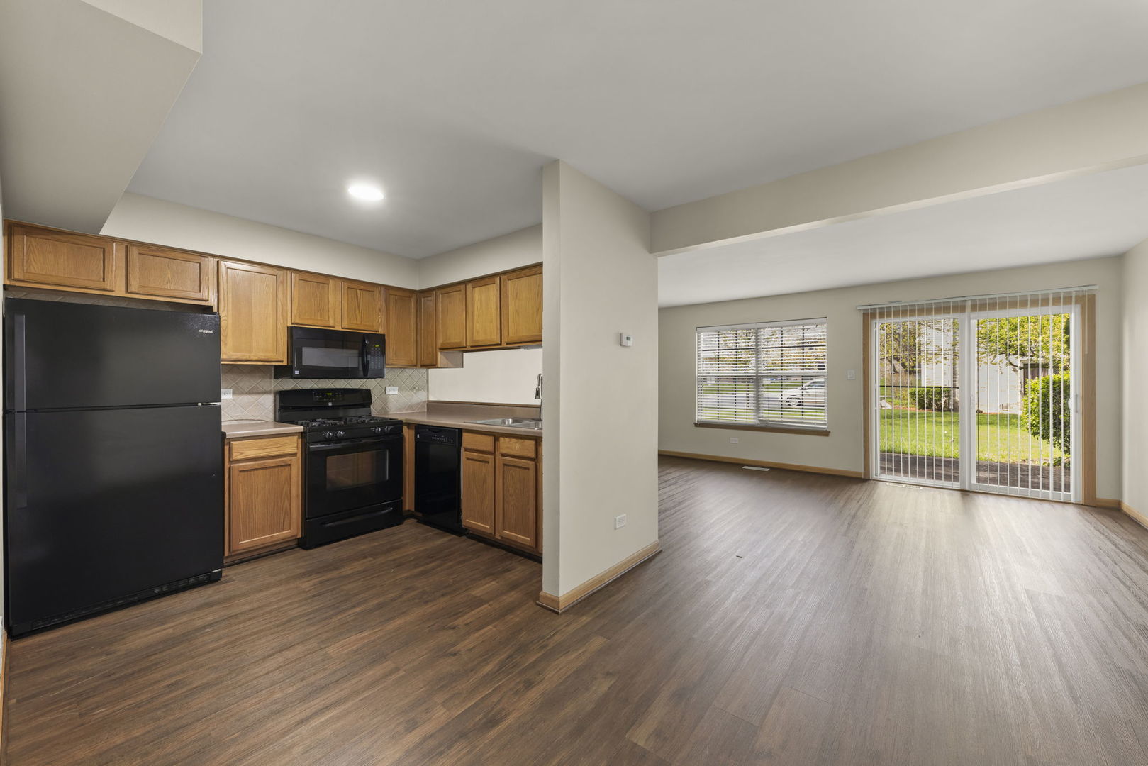 694 N Tamarac Boulevard