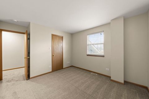 Tiny photo for 694 N Tamarac Boulevard, Addison, IL 60101 (MLS # 12607292)