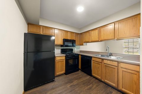 Tiny photo for 694 N Tamarac Boulevard, Addison, IL 60101 (MLS # 12607292)