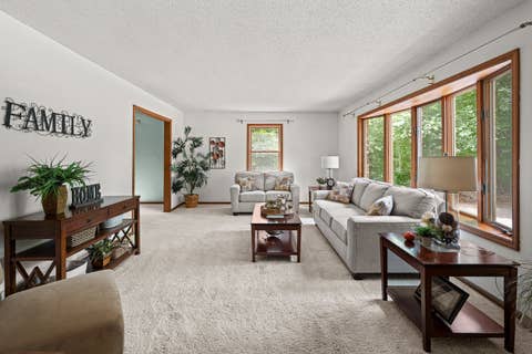 Tiny photo for 1919 Terrace Court, Davenport, IA 52802 (MLS # 12688241)