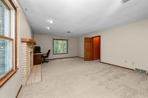 Tiny photo for 1919 Terrace Court, Davenport, IA 52802 (MLS # 12688241)