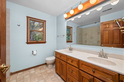 Tiny photo for 1919 Terrace Court, Davenport, IA 52802 (MLS # 12688241)