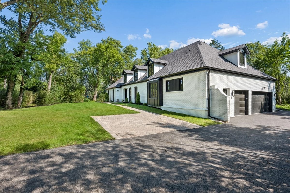 1975 Sunset Ridge Road