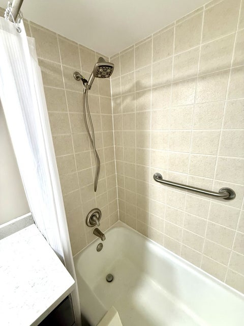 Tiny photo for 441 N Park Boulevard #5F, Glen Ellyn, IL 60137 (MLS # 12619935)