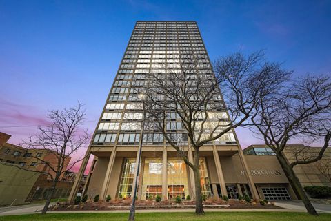 5320 N Sheridan Road 1007 Chicago IL 60640