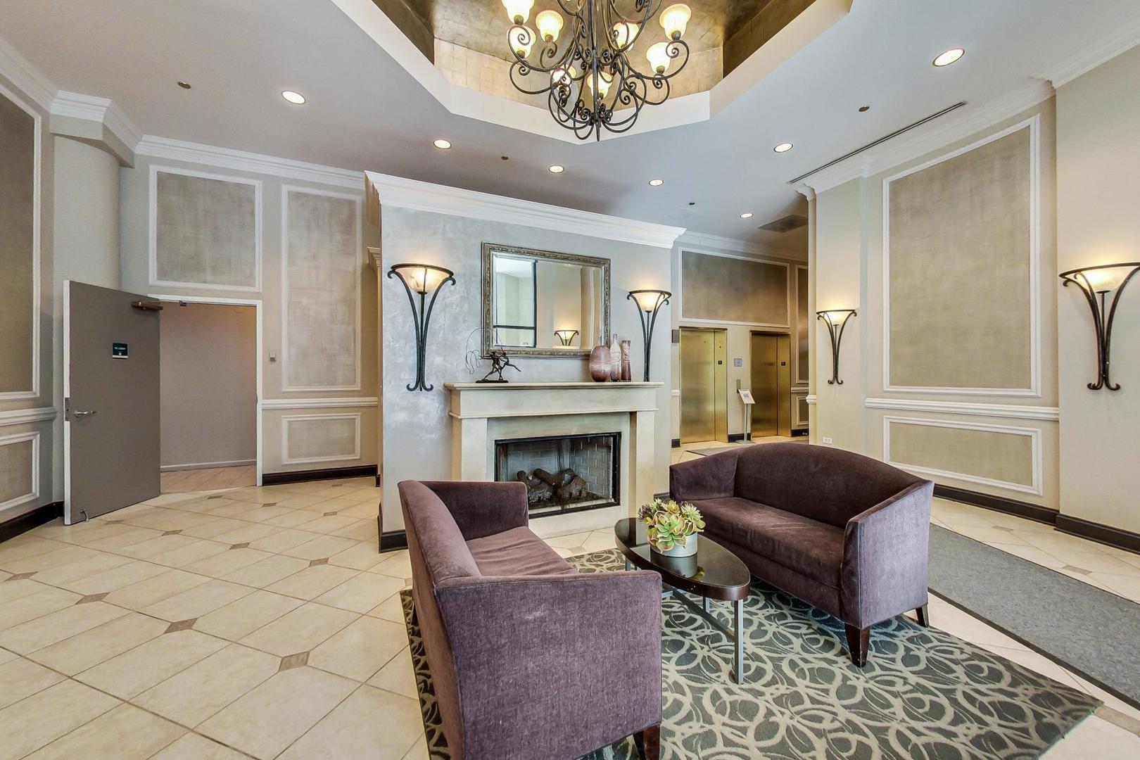 340 W SUPERIOR Street 1501