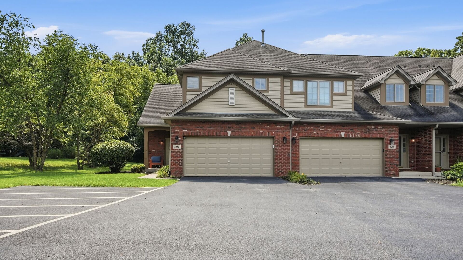 3232 Lightning Court