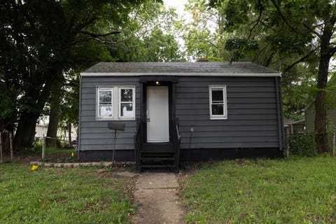 Tiny photo for 928 W Front Street, Bloomington, IL 61701 (MLS # 12726503)