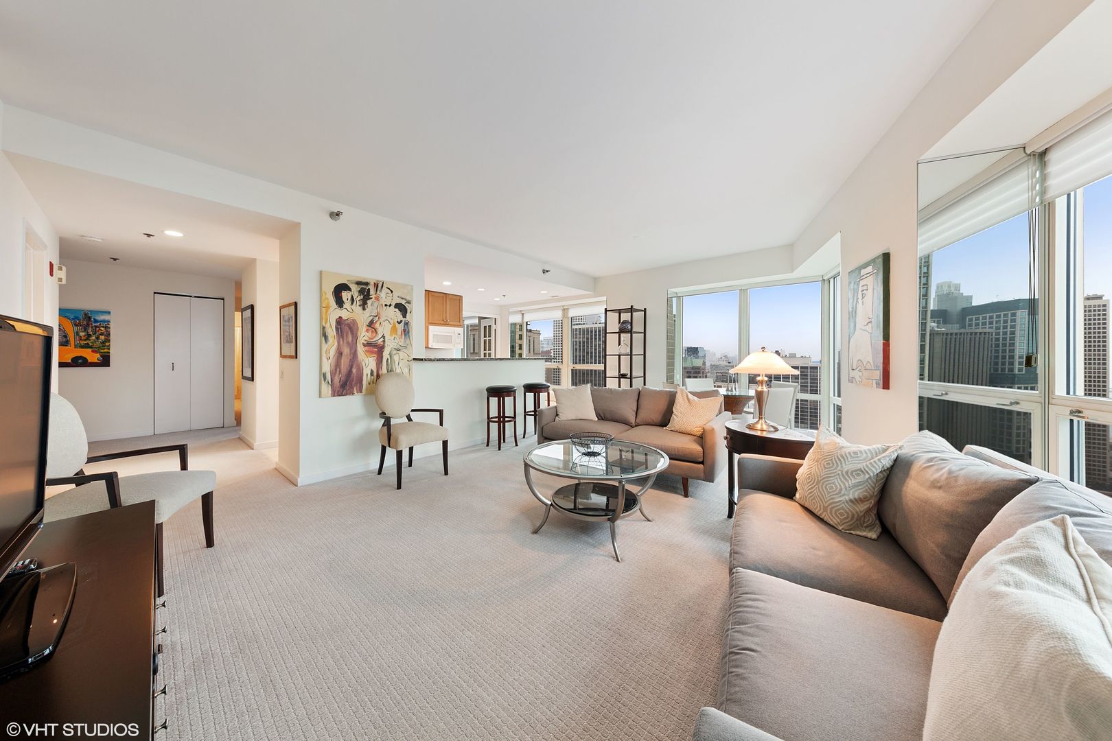 57 E Delaware Place 2403