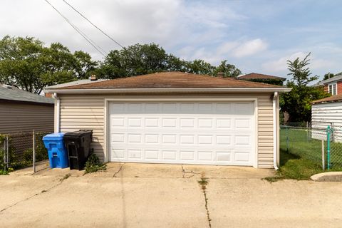 Tiny photo for 7817 W Balmoral Avenue, Chicago, IL 60656 (MLS # 12484268)