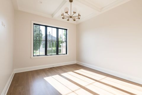 Tiny photo for 900 S Colfax Avenue, Elmhurst, IL 60126 (MLS # 12533052)