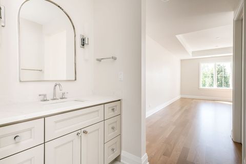 Tiny photo for 900 S Colfax Avenue, Elmhurst, IL 60126 (MLS # 12533052)