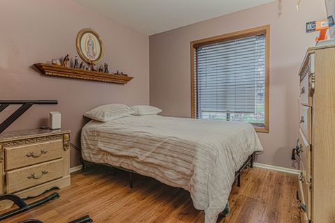 Tiny photo for 5 Creekside Circle #B, Elgin, IL 60123 (MLS # 12504281)