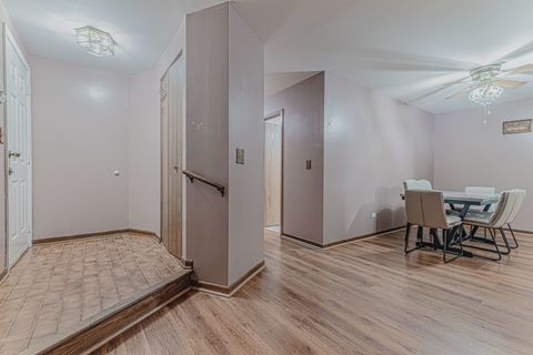 Tiny photo for 5 Creekside Circle #B, Elgin, IL 60123 (MLS # 12504281)