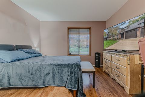 Tiny photo for 5 Creekside Circle #B, Elgin, IL 60123 (MLS # 12504281)