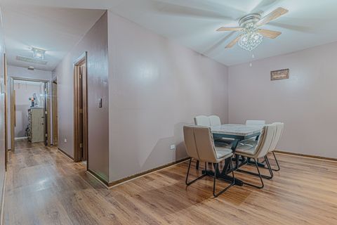 Tiny photo for 5 Creekside Circle #B, Elgin, IL 60123 (MLS # 12504281)