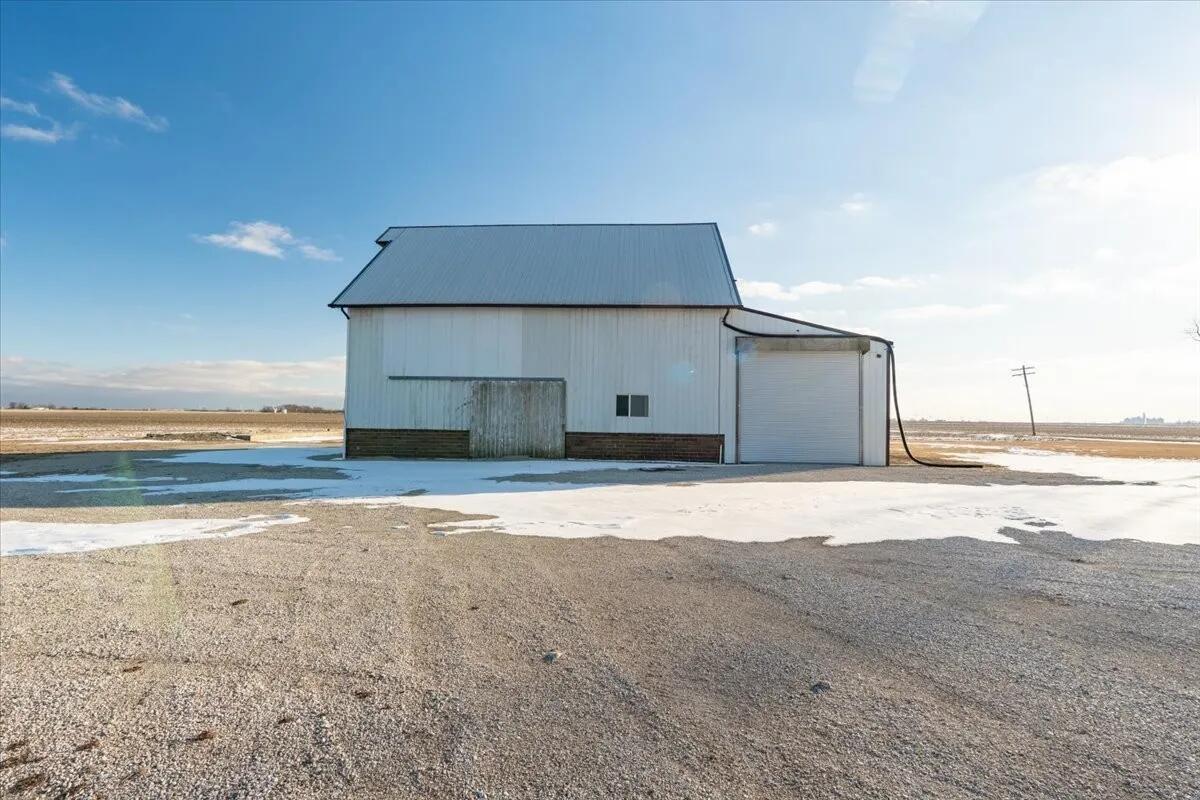 10788 N 1000 East Road