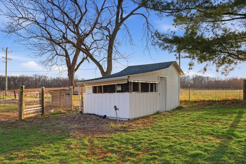 Tiny photo for 599 Palmyra Road, Dixon, IL 61021 (MLS # 12623914)